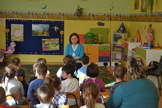 Grafika #2: Wizyta pani stomatolog w przedszkolu.