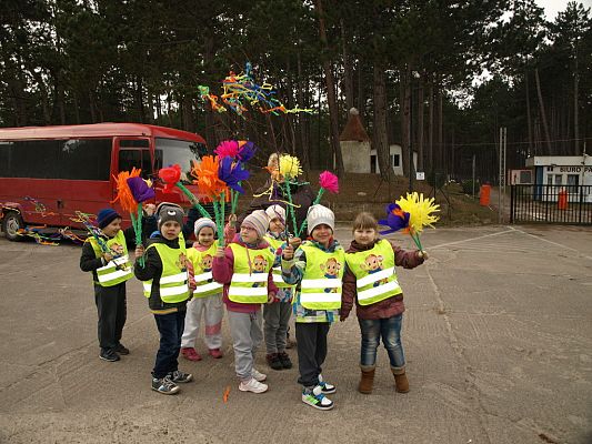 Grafika #1: Przedszkolaki witają Wiosnę