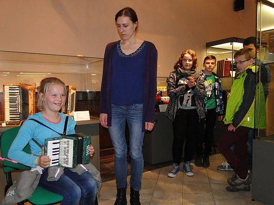 Grafika #7: Wycieczka do Łubiany i do Kościerzyny