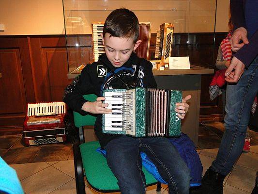 Grafika #9: Wycieczka do Łubiany i do Kościerzyny