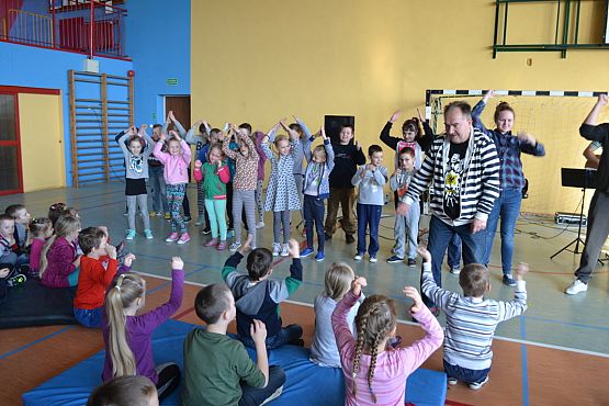 Grafika #7: "Pieśni i Piosenki Kaszubskie" - koncert w naszej szkole.