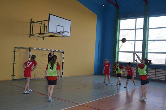 Grafika #1: Gminne zawody w piłce koszykowej dziewcząt