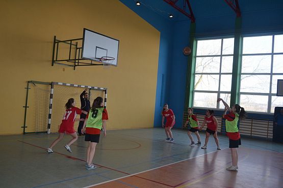 Grafika #2: Gminne zawody w piłce koszykowej dziewcząt