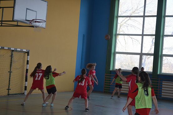 Grafika #3: Gminne zawody w piłce koszykowej dziewcząt