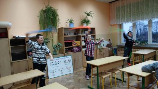 Grafika #1: "Fizyka dla smyka"