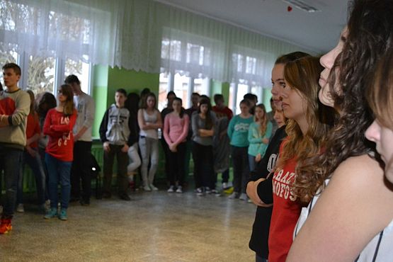 Grafika #2: Apel w Gimnazjum