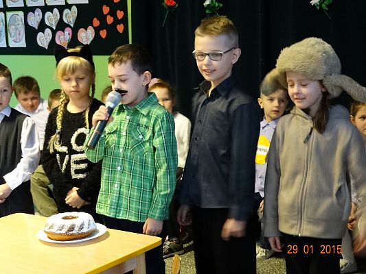 Grafika #11: Dzień Babci i Dziadka w Szkole Podstawowej