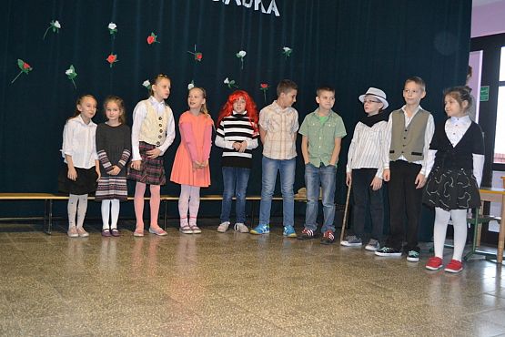 Grafika #4: Dzień Babci i Dziadka w Szkole Podstawowej