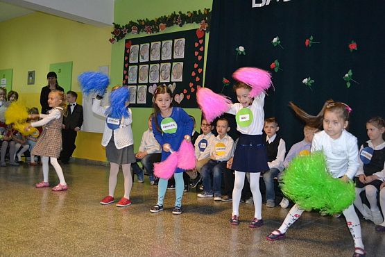 Grafika #8: Dzień Babci i Dziadka w Szkole Podstawowej