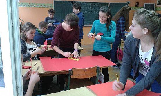 Grafika #3: Wszystkie drogi prowadzą do biblioteki