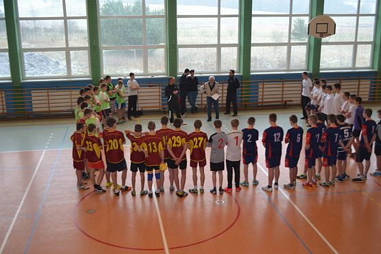 Grafika #0: Gminne zawody w piłce ręcznej chłopców.