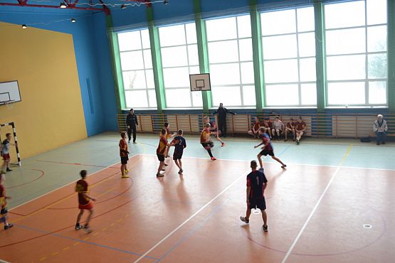 Grafika #8: Gminne zawody w piłce ręcznej chłopców.