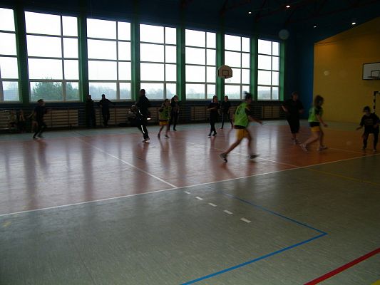 Grafika #1: Gminne zawody w piłce ręcznej dziewcząt