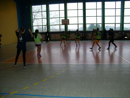 Grafika #3: Gminne zawody w piłce ręcznej dziewcząt