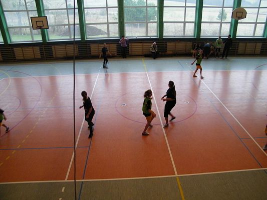 Grafika #4: Gminne zawody w piłce ręcznej dziewcząt