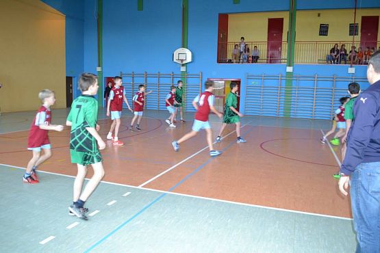 Grafika #3: Gminne zawody w mini piłce ręcznej dziewcząt i chłopców