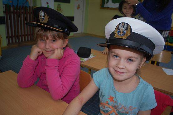 Grafika #15: Grudniowe spotkania w klasie II Szkoły Podstawowej