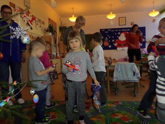 Grafika #1: Mikołaj w Przedszkolu