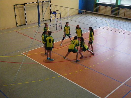 Grafika #1: Zawody piłki siatkowej dziewcząt klas IV- VI.