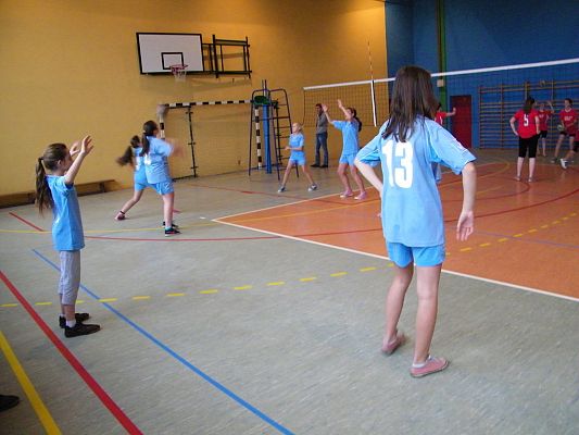 Grafika #3: Zawody piłki siatkowej dziewcząt klas IV- VI.