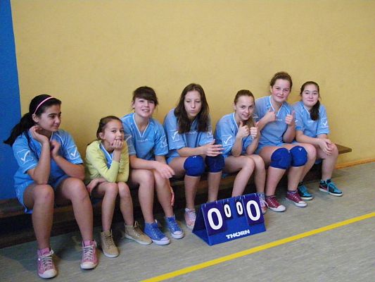 Grafika #7: Zawody piłki siatkowej dziewcząt klas IV- VI.