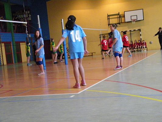 Grafika #11: Zawody piłki siatkowej dziewcząt klas IV- VI.