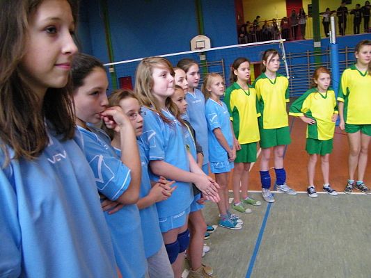 Grafika #14: Zawody piłki siatkowej dziewcząt klas IV- VI.