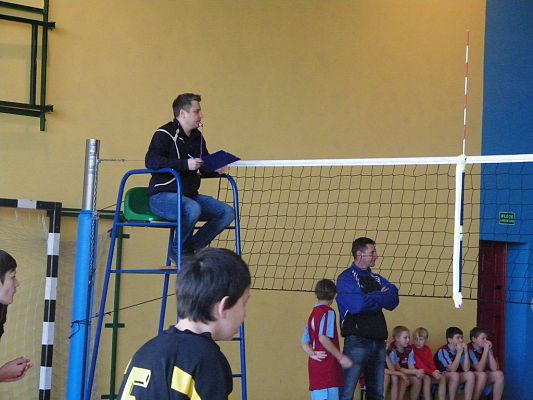 Grafika #18: Gminne zawody w mini piłce siatkowej chłopców.