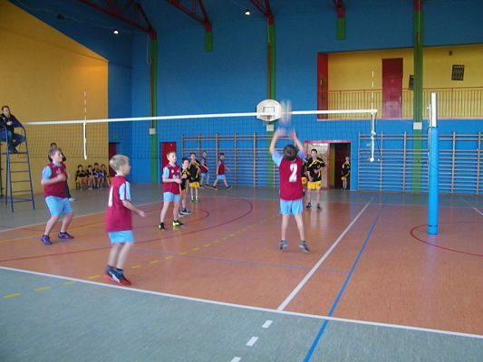 Grafika #11: Gminne zawody w mini piłce siatkowej chłopców.