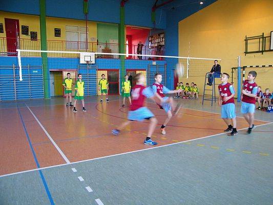 Grafika #14: Gminne zawody w mini piłce siatkowej chłopców.