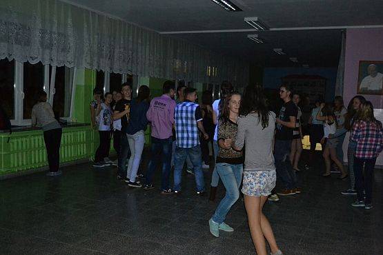 Grafika #0: Dyskoteka szkolna