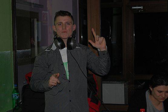 Grafika #16: Dyskoteka szkolna