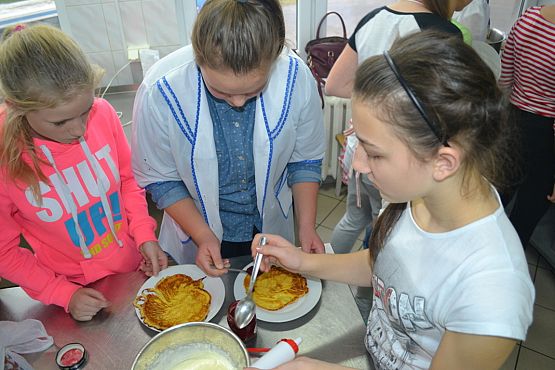 Grafika #5: Gimnazjaliści w projekcie "Między nami czytelnikami"