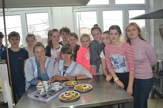 Grafika #7: Gimnazjaliści w projekcie "Między nami czytelnikami"