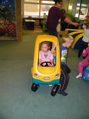 Grafika #2: Przedszkolaki w Smykolandii