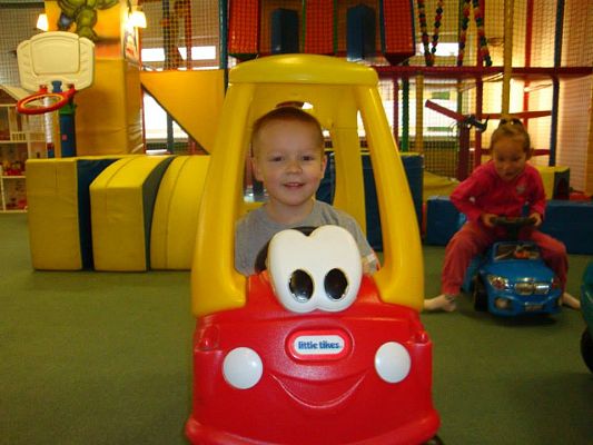 Grafika #3: Przedszkolaki w Smykolandii