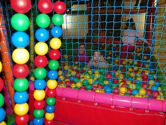 Grafika #6: Przedszkolaki w Smykolandii