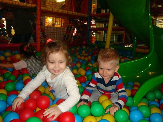 Grafika #8: Przedszkolaki w Smykolandii