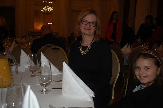 Grafika #3: Elżbieta Laskiewicz nauczycielka Zespołu Szkół im. Jana Pawła II w Łebieniu laureatką Ogólnopolskiego Konkursu "Wartościowa wycieczka szkolna"