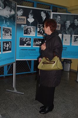 Grafika #6: Wystawa poświęcona Annie Walentynowicz