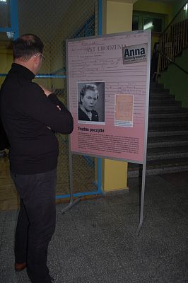 Grafika #7: Wystawa poświęcona Annie Walentynowicz