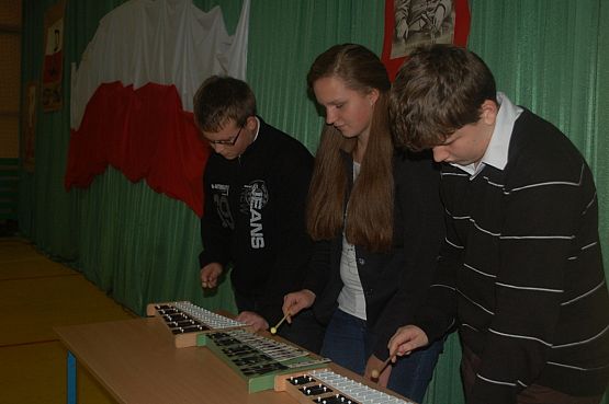 Grafika #4: Młodzież naszej szkoły gościnnie wystąpiła w Zespole Szkół w Garczegorzu i Gminnym Ośrodku Kultury w Nowej Wsi Lęborskiej z programem patriotycznym