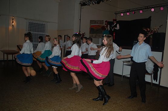 Grafika #19: Młodzież naszej szkoły gościnnie wystąpiła w Zespole Szkół w Garczegorzu i Gminnym Ośrodku Kultury w Nowej Wsi Lęborskiej z programem patriotycznym