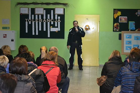 Grafika #0: Spotkanie z rodzicami - zagrożenia współczesnej młodzieży