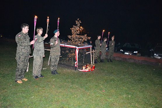 Grafika #3: Wieczornica z okazji Święta Niepodległości