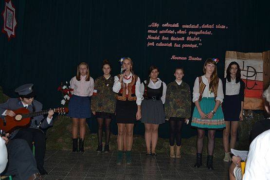 Grafika #8: Wieczornica z okazji Święta Niepodległości