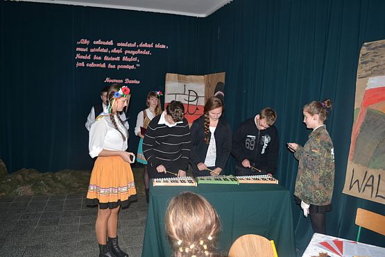 Grafika #12: Wieczornica z okazji Święta Niepodległości