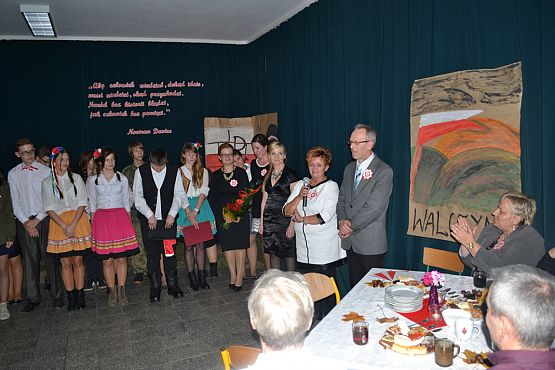 Grafika #33: Wieczornica z okazji Święta Niepodległości