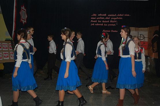 Grafika #17: Uroczysty apel z okazji Narodowego Święta Niepodległości