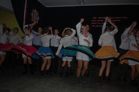 Grafika #23: Uroczysty apel z okazji Narodowego Święta Niepodległości